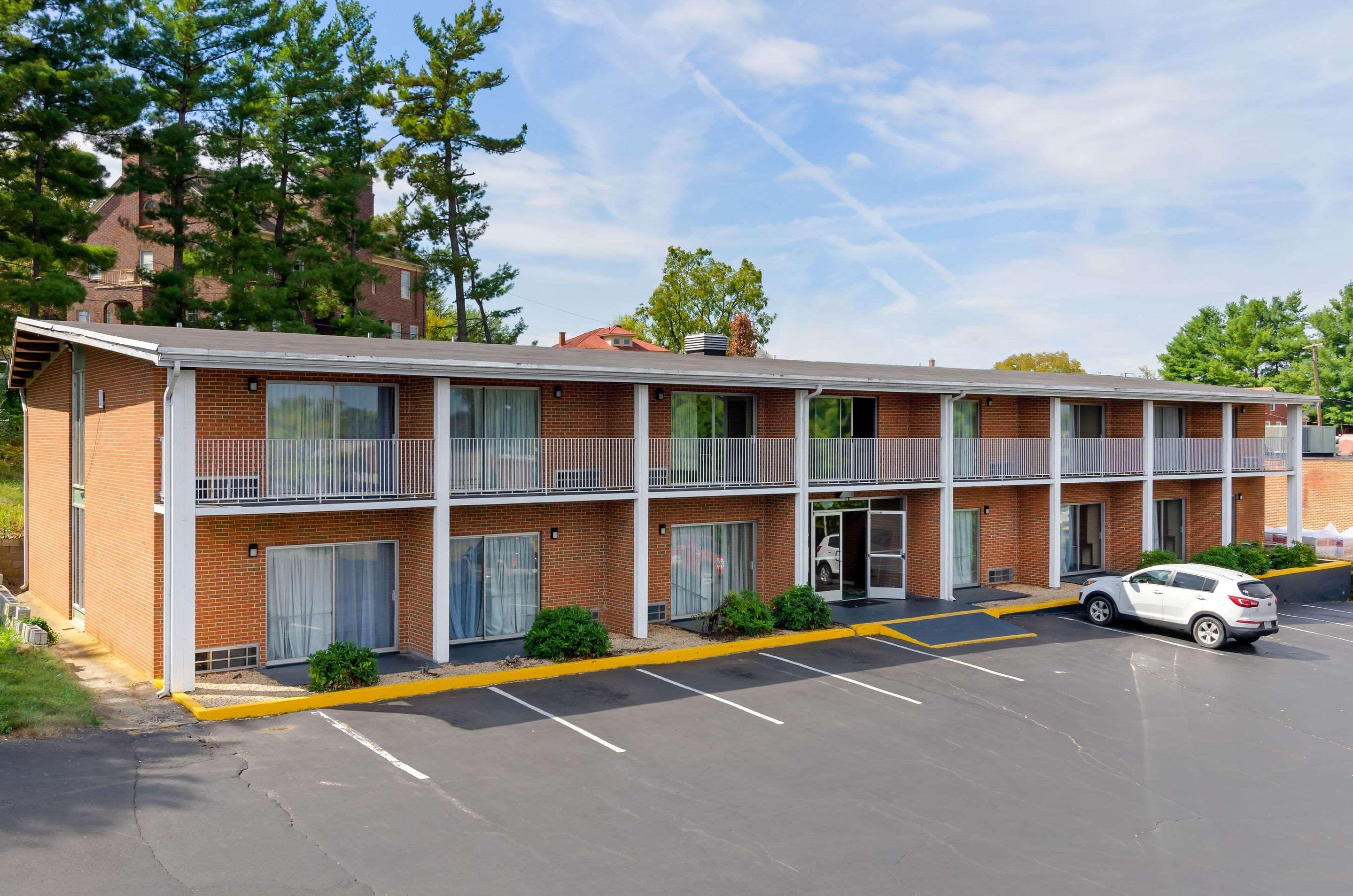 Quality Inn Waynesboro - Skyline Drive Εξωτερικό φωτογραφία