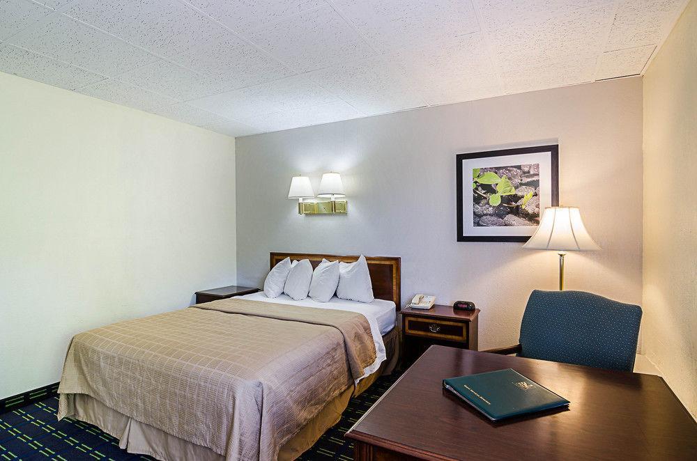 Quality Inn Waynesboro - Skyline Drive Εξωτερικό φωτογραφία