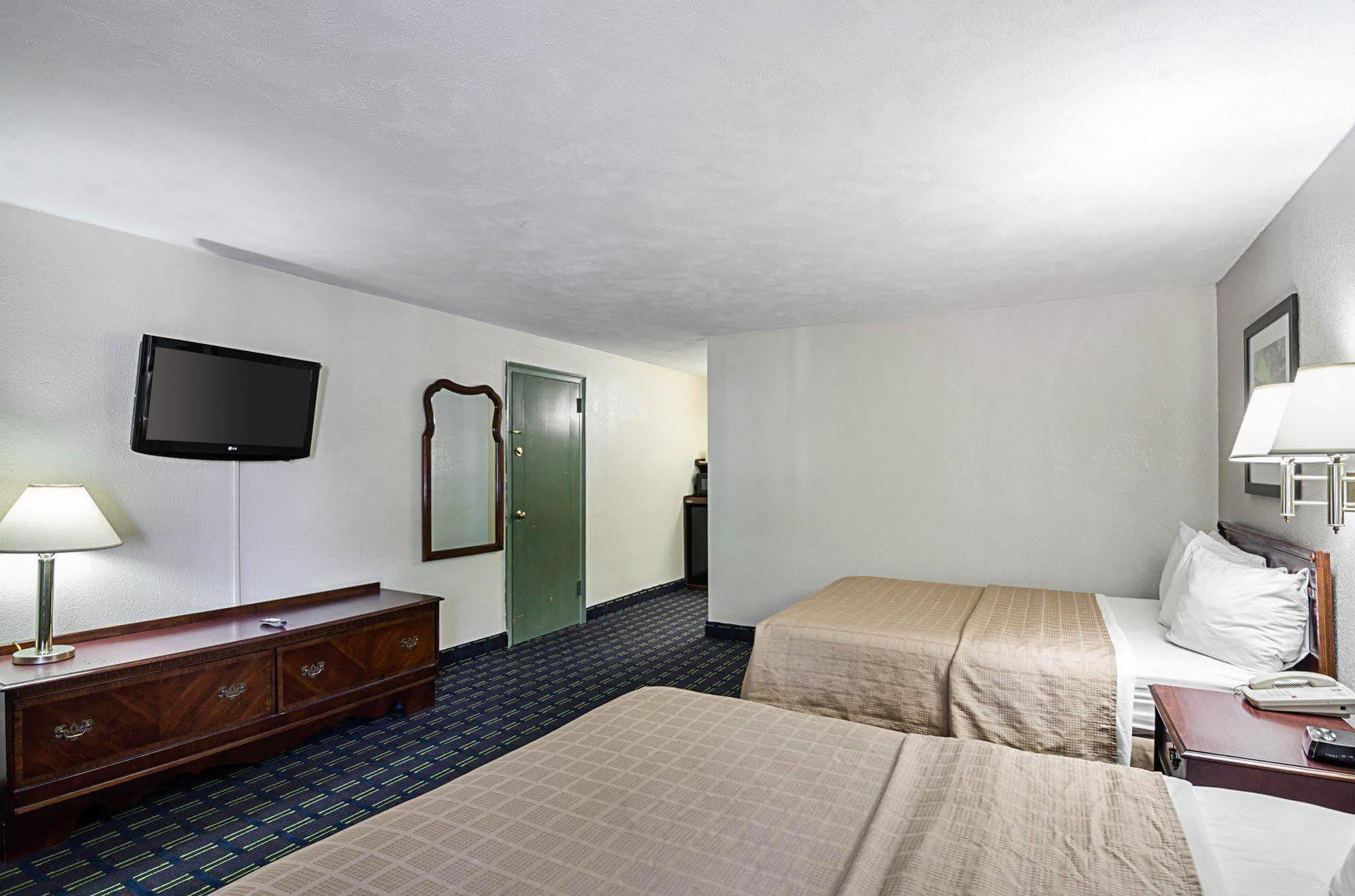 Quality Inn Waynesboro - Skyline Drive Εξωτερικό φωτογραφία